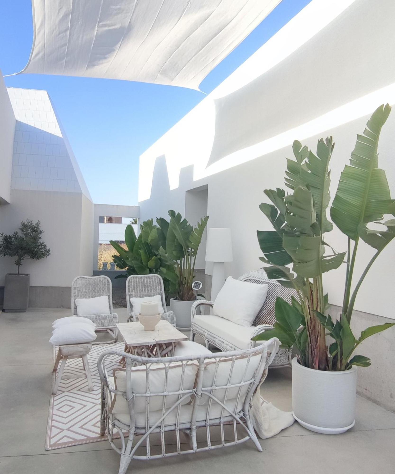 Casa Con Dos Alas - Adults Only Sanlucar de Barrameda Exterior photo